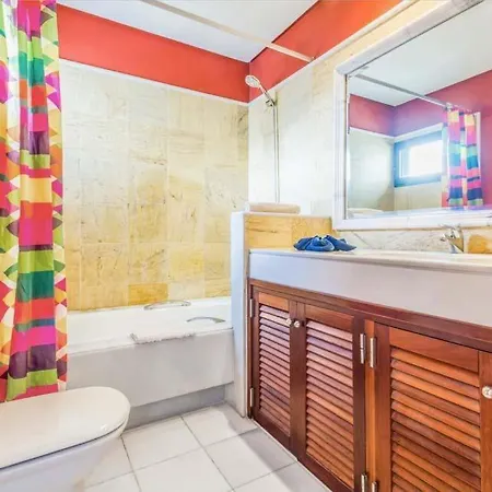 In Playa Blanca Sleeps 6 With Pool Air Con And Wifi Playa Blanca (Lanzarote)